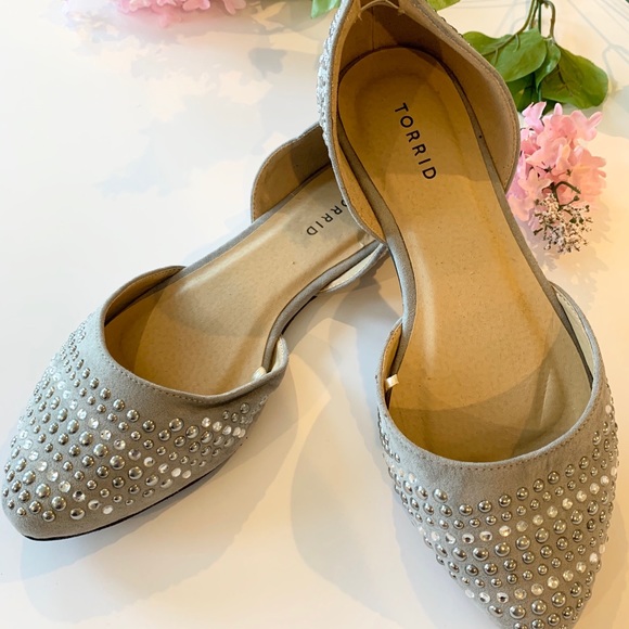 torrid Shoes - Torrid SZ 10 Flats with Rhinestone decor